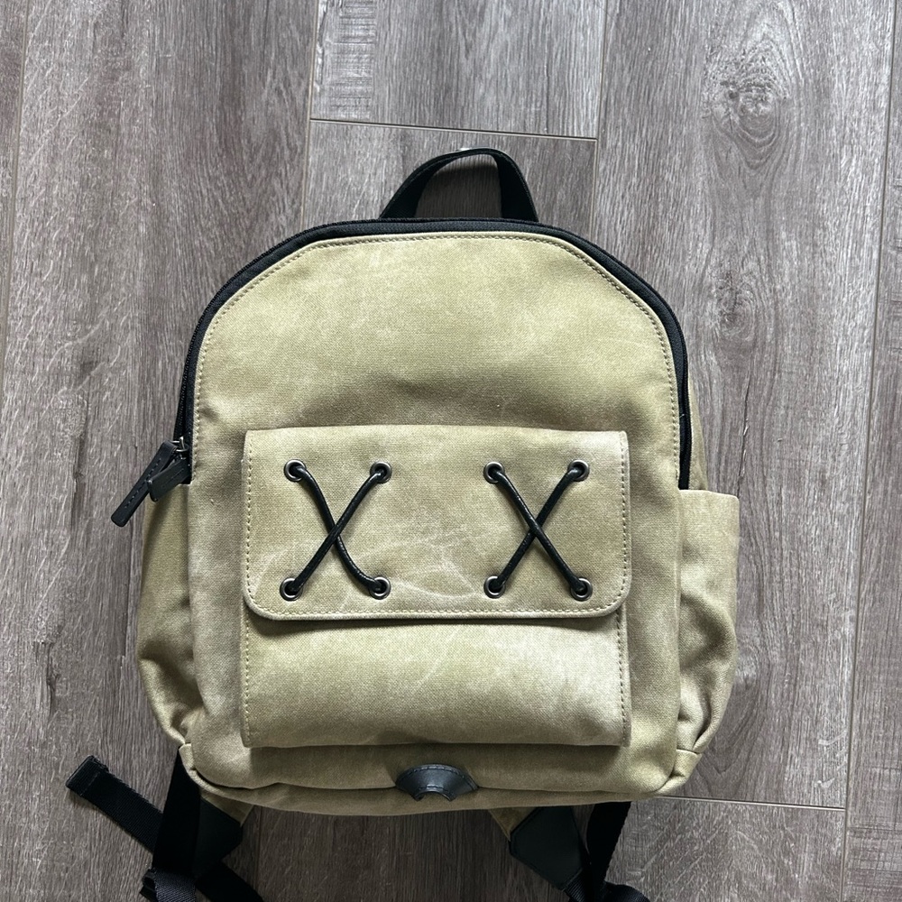 Venque Cross Elle Macaroon